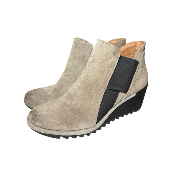 Comfortiva Leather Ankle Boots Pillowtop Memory Foam Wedge Booties Women's 10M - Picture 1 of 9